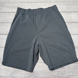 Lululemon Connector Soft Sweat Shorts 9" Size‎ Medium Fog Horn Gray LM7A04S
